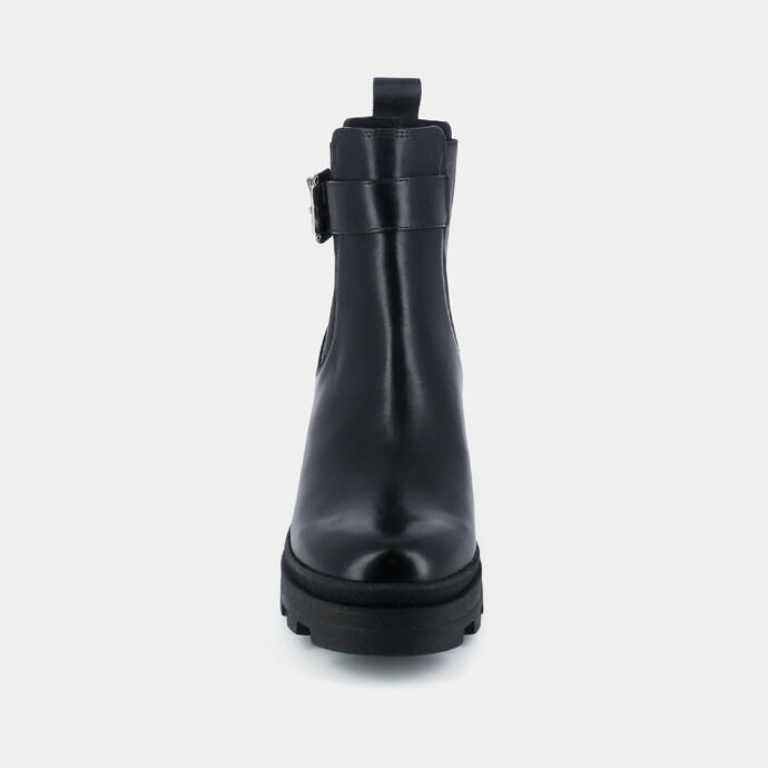 Bottines à boucles et semelles crantées  en cuir noir
