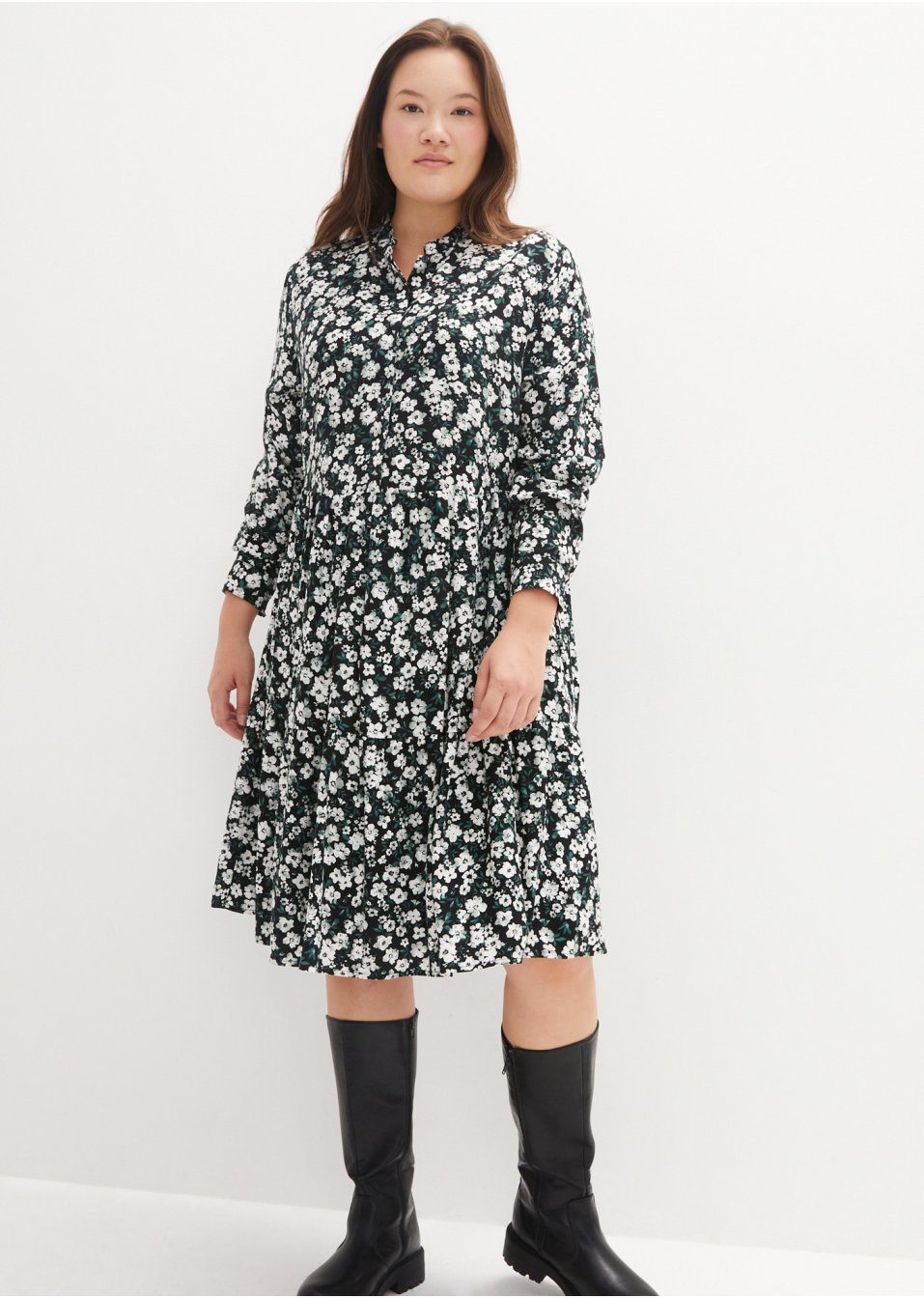 Robe-chemise avec col montant en viscose