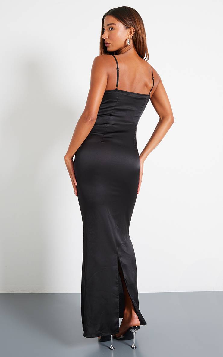 Noir Robe Longue Satinée À Bretelles Avec Appliqués Floraux Et Armatures