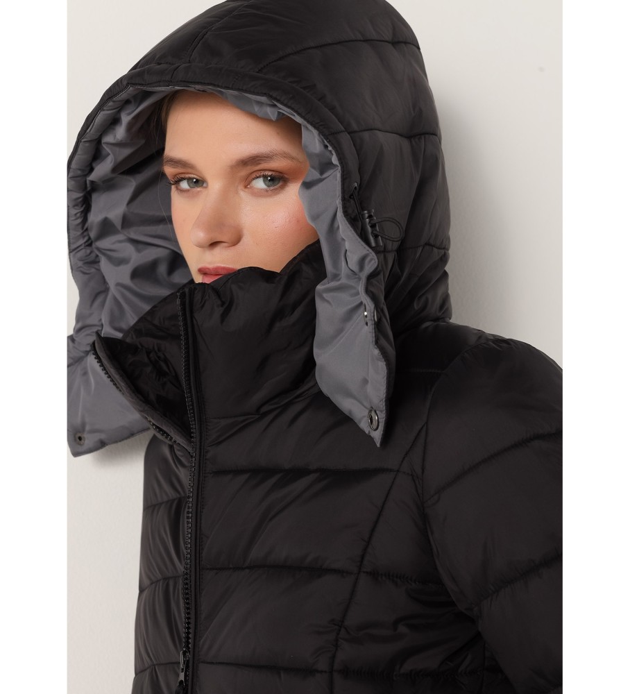 Casaco puffer acolchoado Lois preto com capuz.