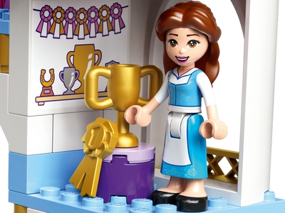 LEGO Belle en Rapunzel's koninklijke paardenstal (43195)