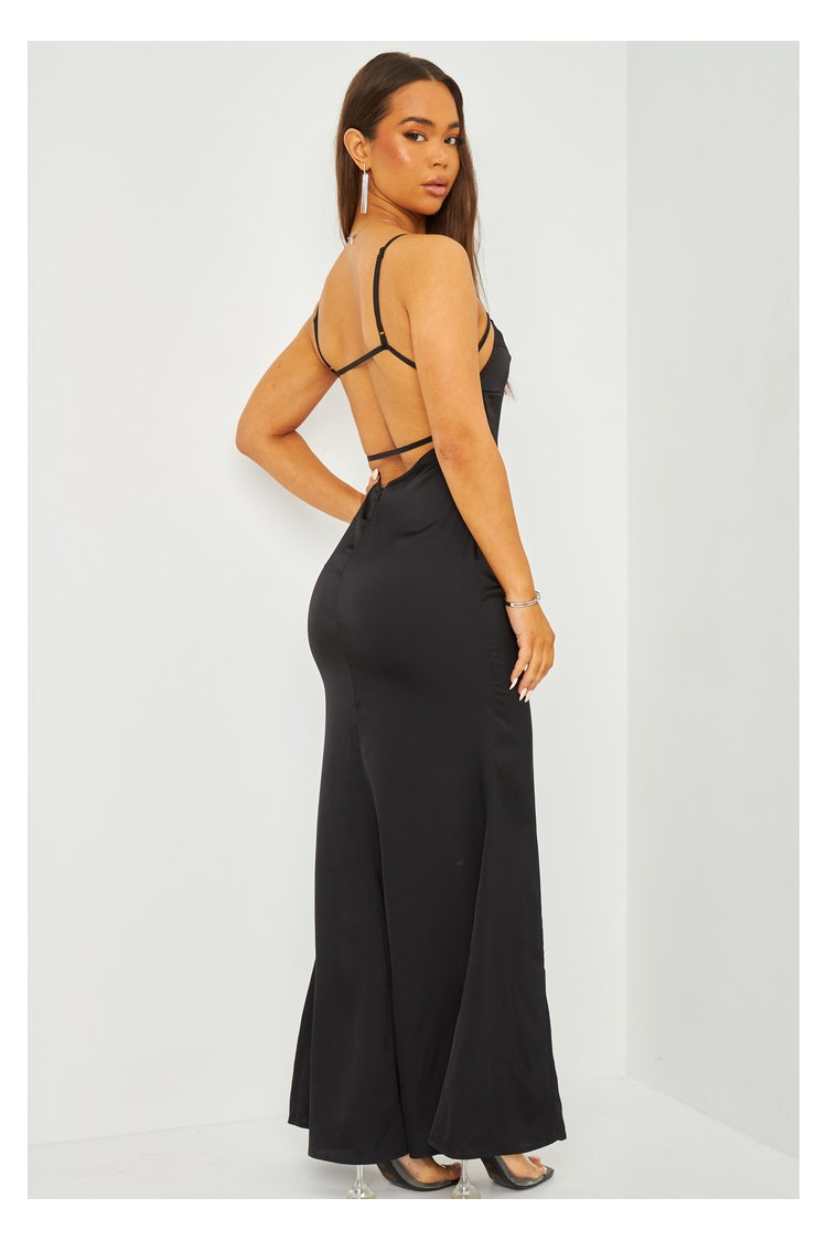 Robe longue noir satiné dos nu