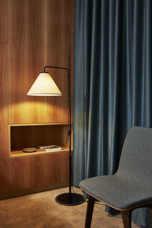 Marset Funiculí­ Fabric vloerlamp zwart-zand