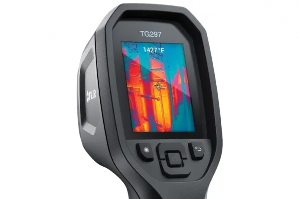 FLIR TG297 - Termisk og visuelt lyskamerakombo - kompakt - 0.0192 MP - flash 4 GB - Bluetooth