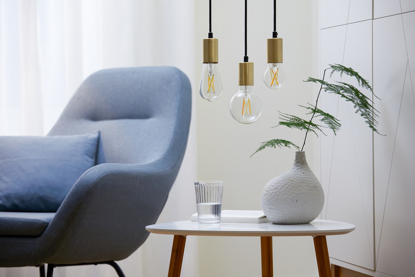 WiZ - A60 Clear-pære E27 Justerbar Hvid - Smart Hjem