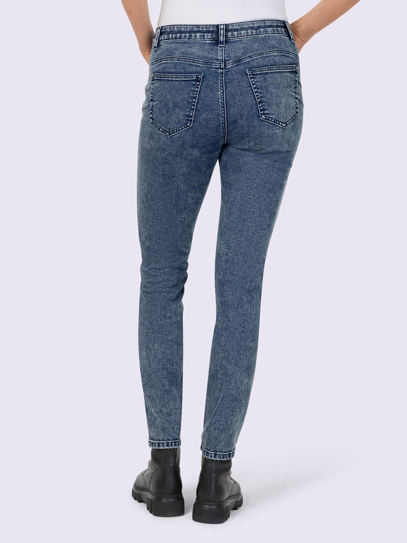 Jean push-up délavé tendance