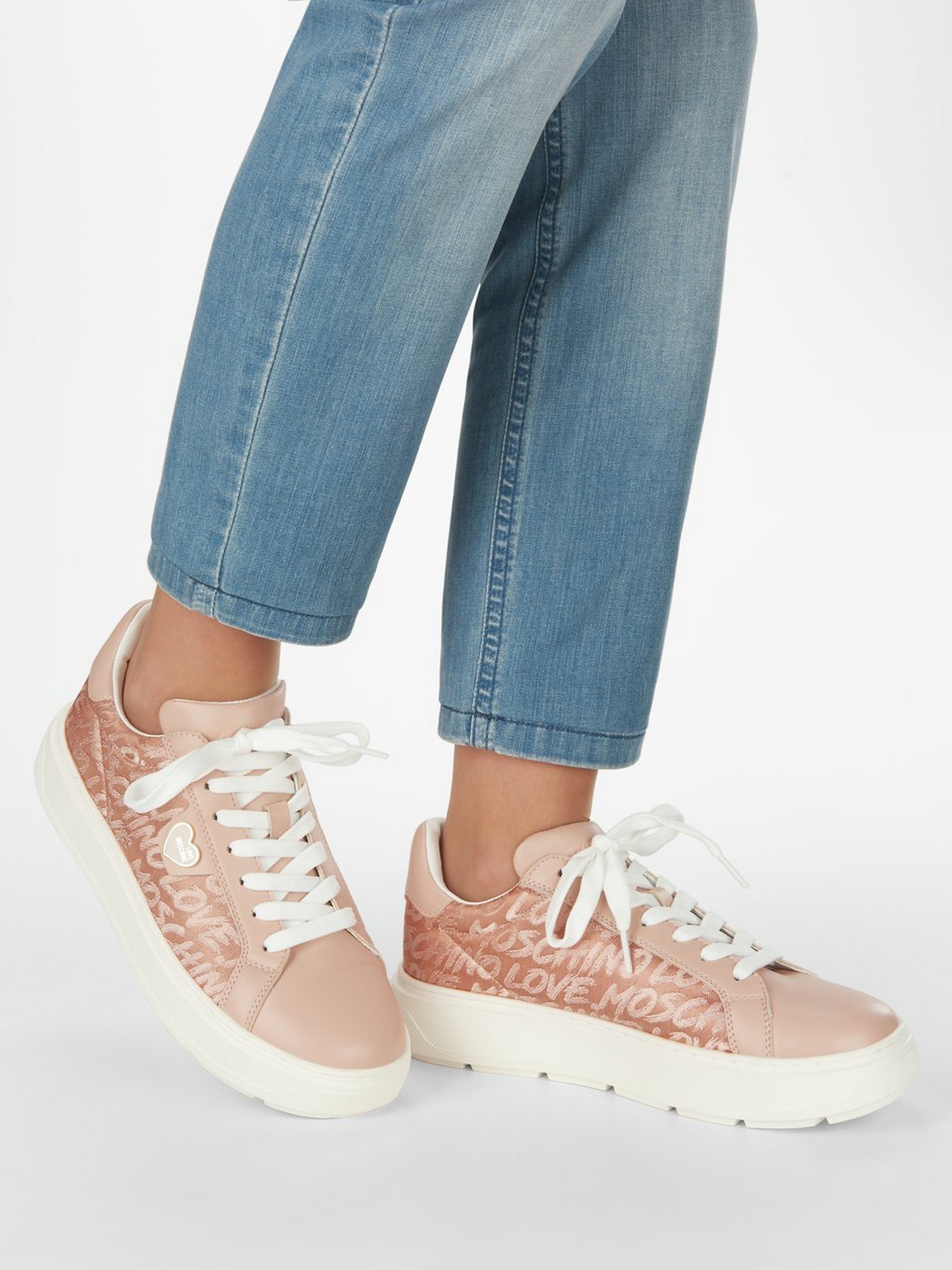 Sneaker