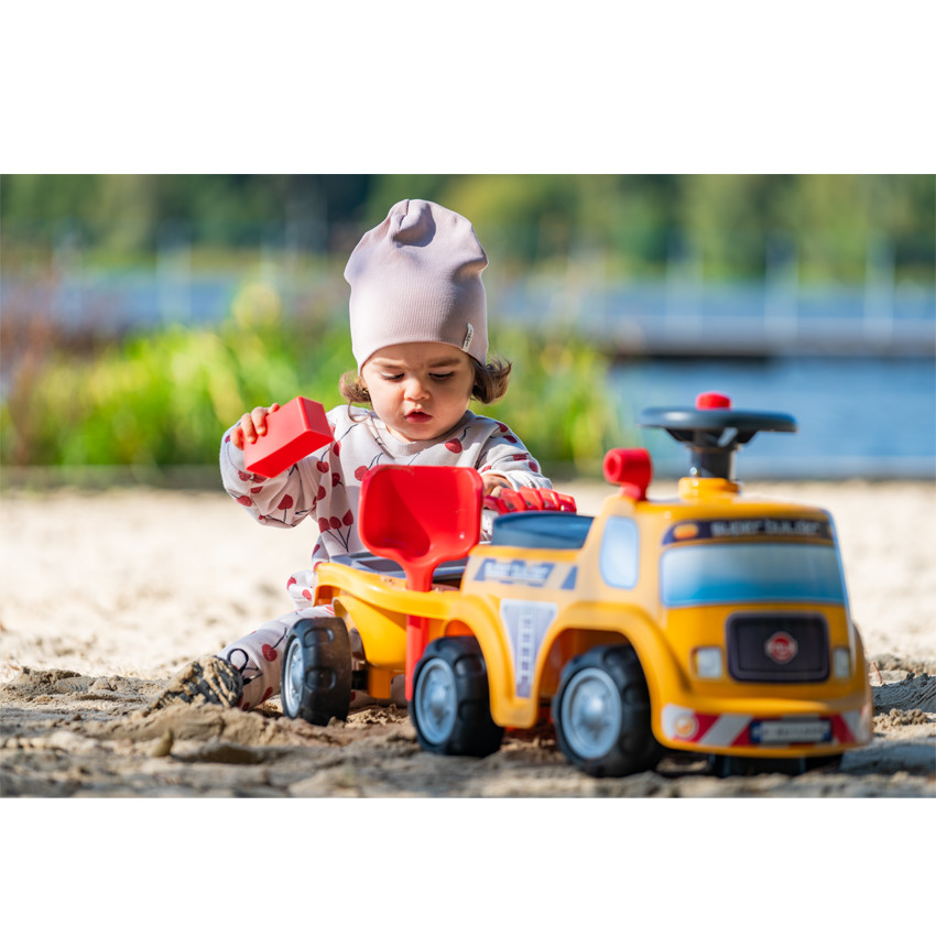 Porteur Super Builder avec remorque