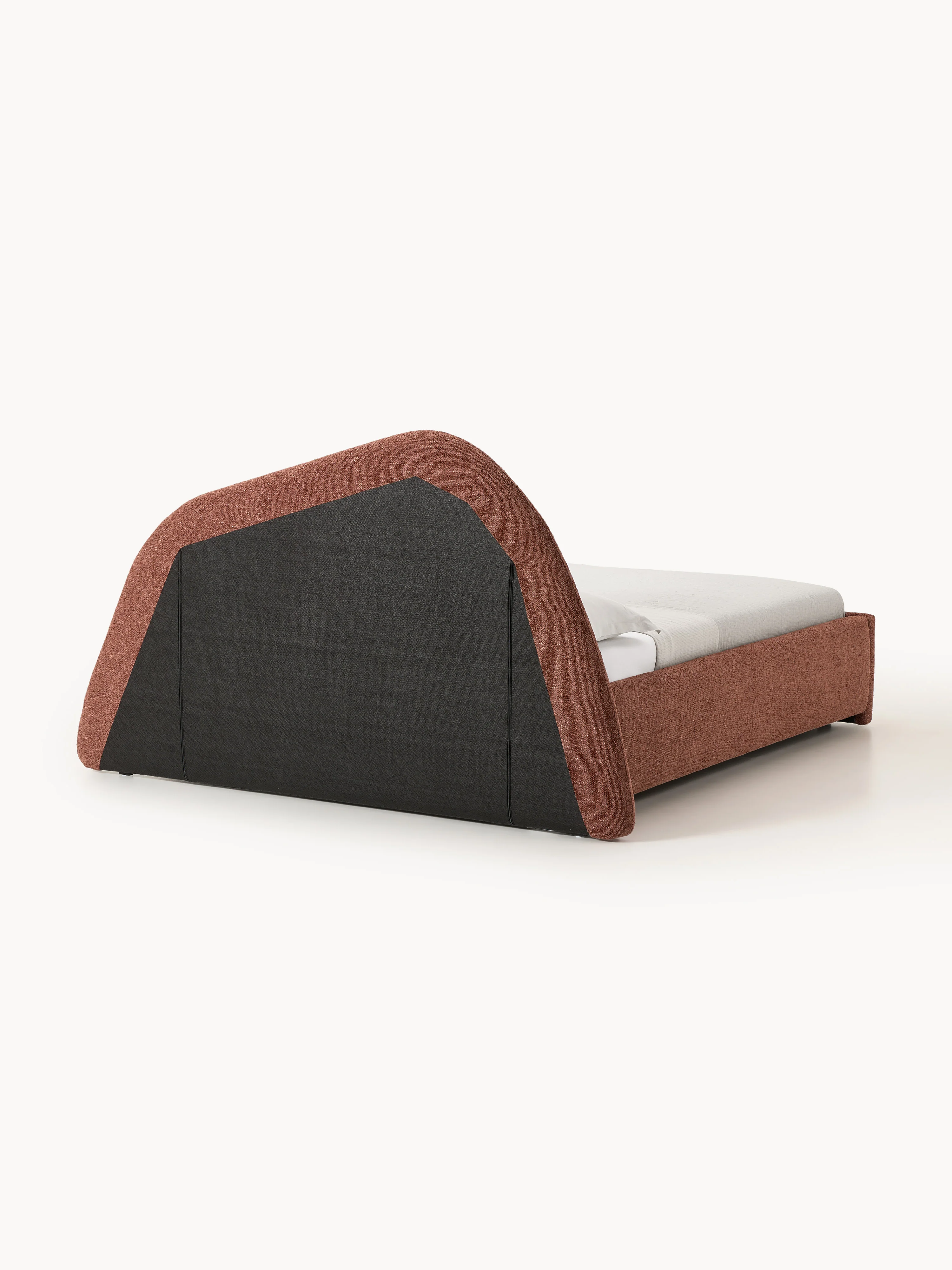 Bouclé gestoffeerd bed Gary