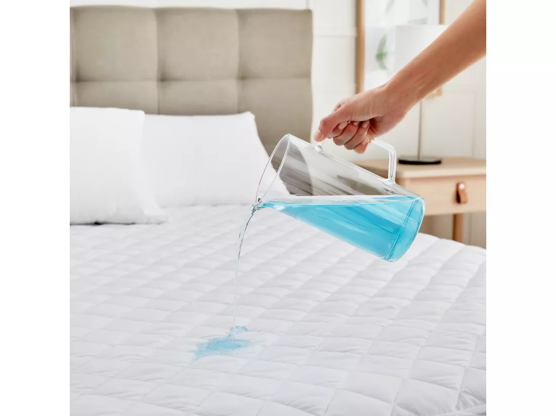 Protège-matelas anti-allergène matelassé et imperméable