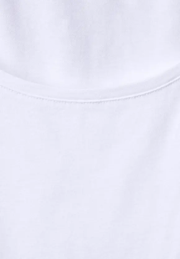 Basic T-Shirt - White