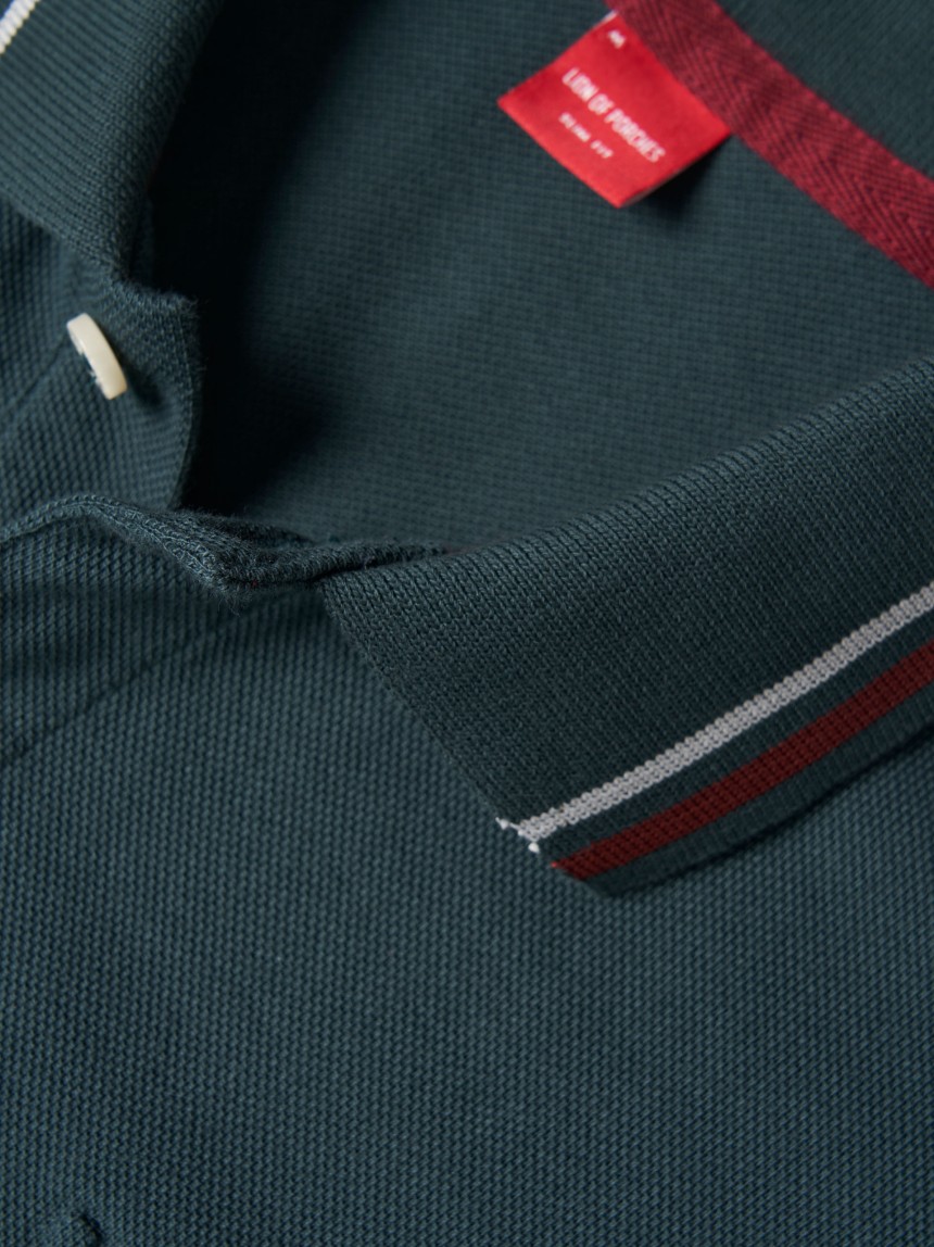 Polo piqué slim fit com riscas