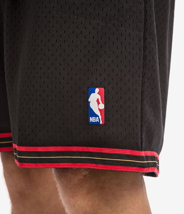 Mitchell&Ness Philadelphia 76ers Shorts (black black)