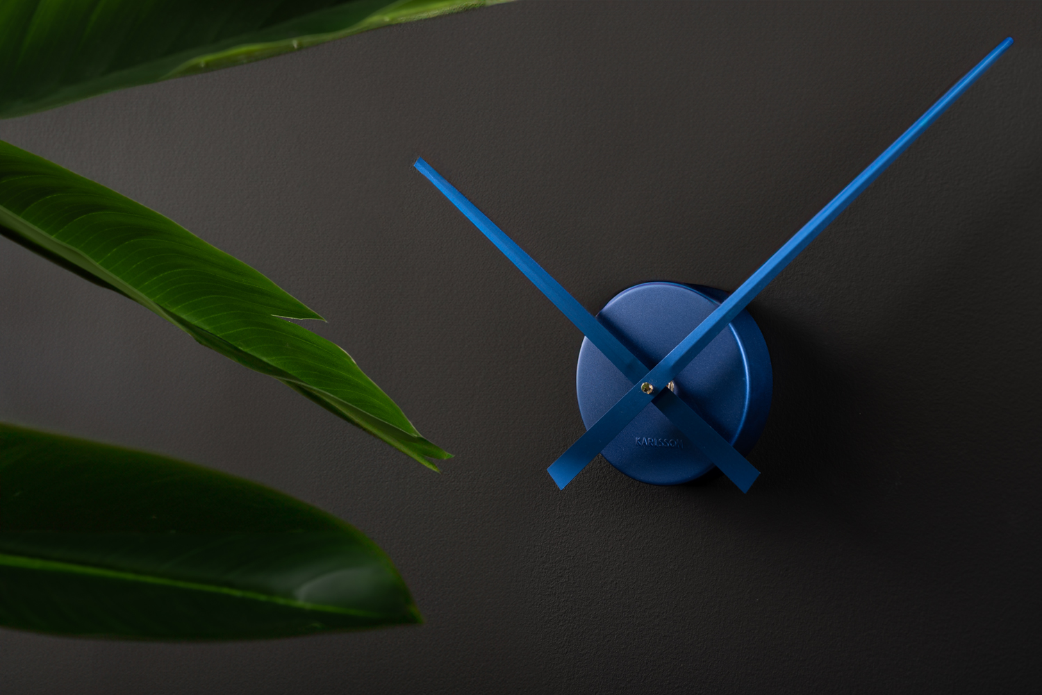 Wall clock Little Big Time Mini metallic dark blue