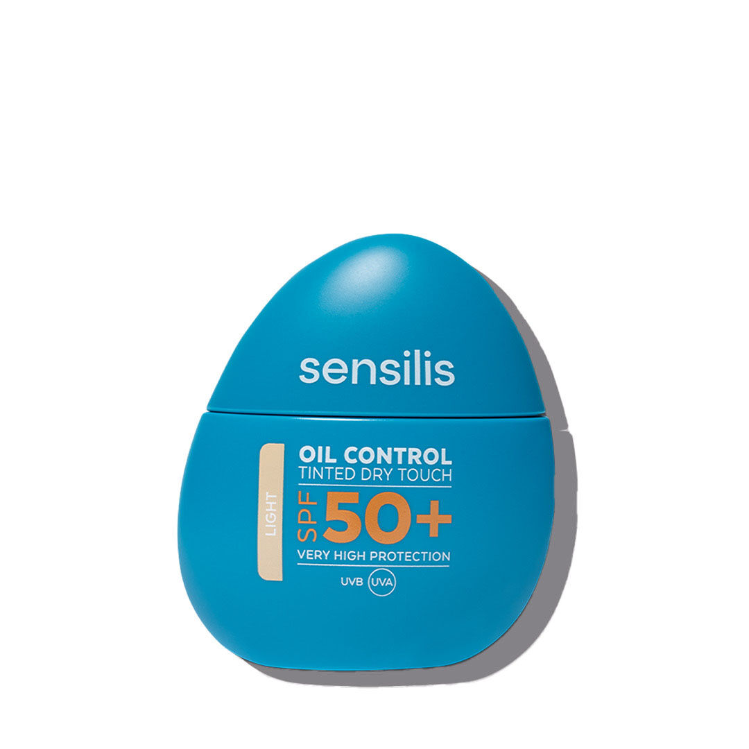 Oil Control Tinted Light SPF50+ - 40ml