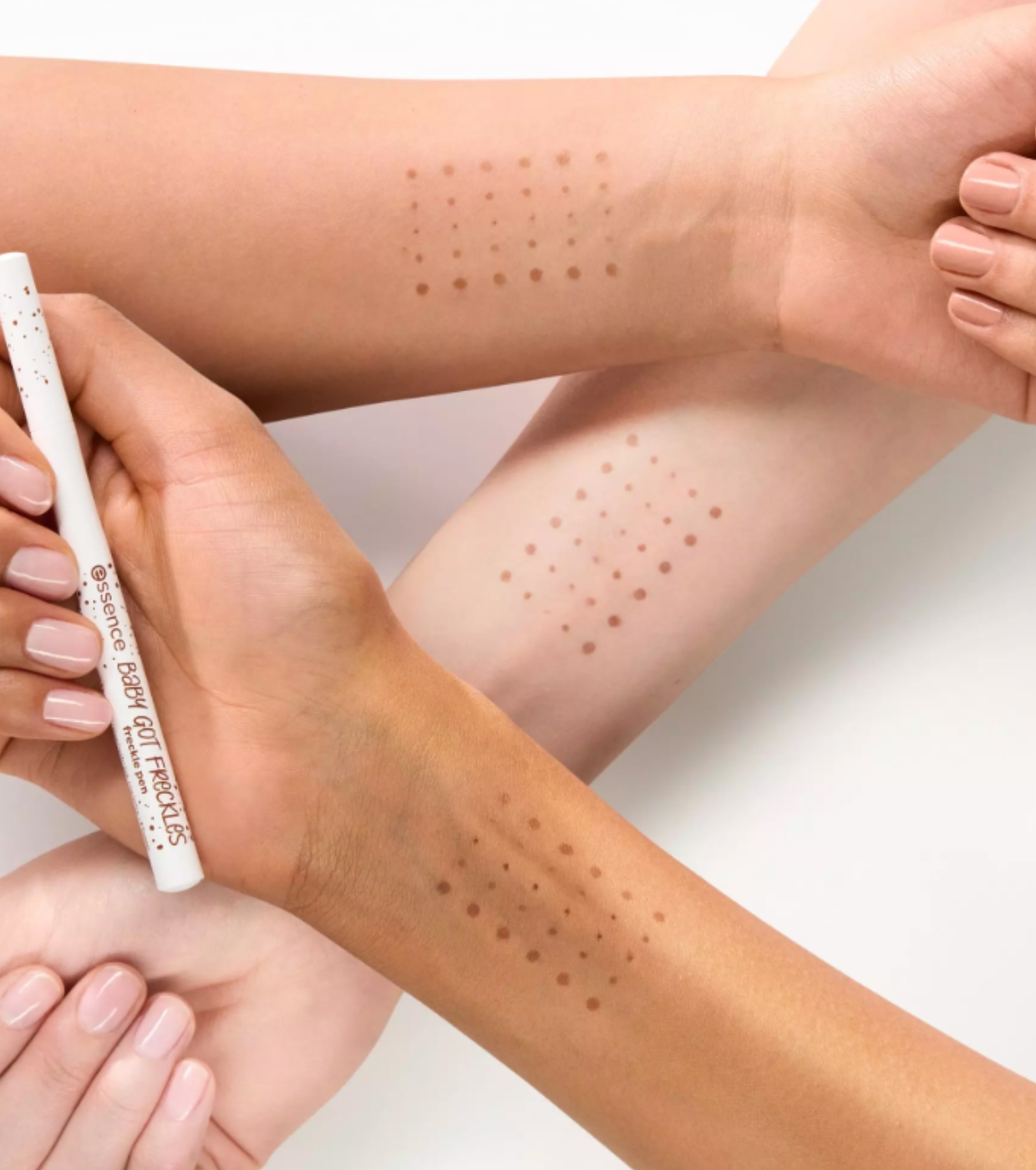essence - Lápis para sardas Baby Got Freckles