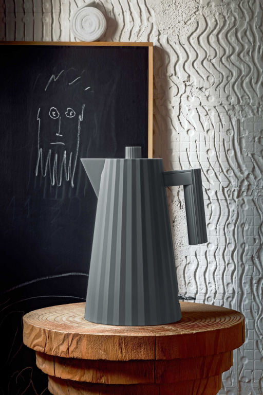 Alessi Plissé waterkoker 1,7L zwart