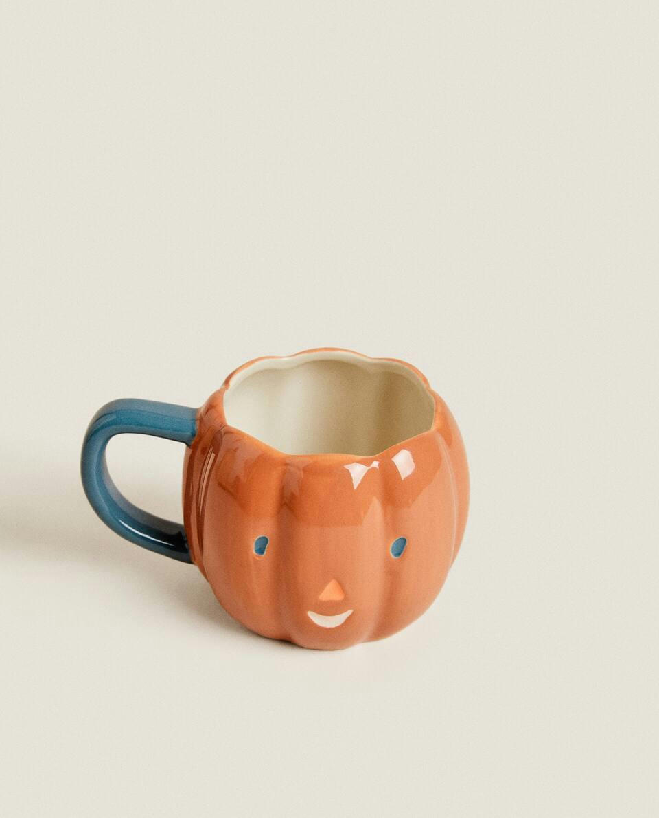 CANECA INFANTIL DE ABÓBORA PARA O HALLOWEEN