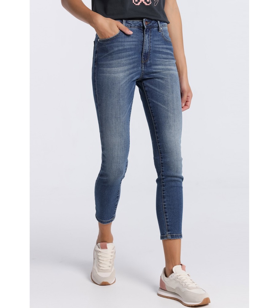 Lois Jeans | Caixa Média