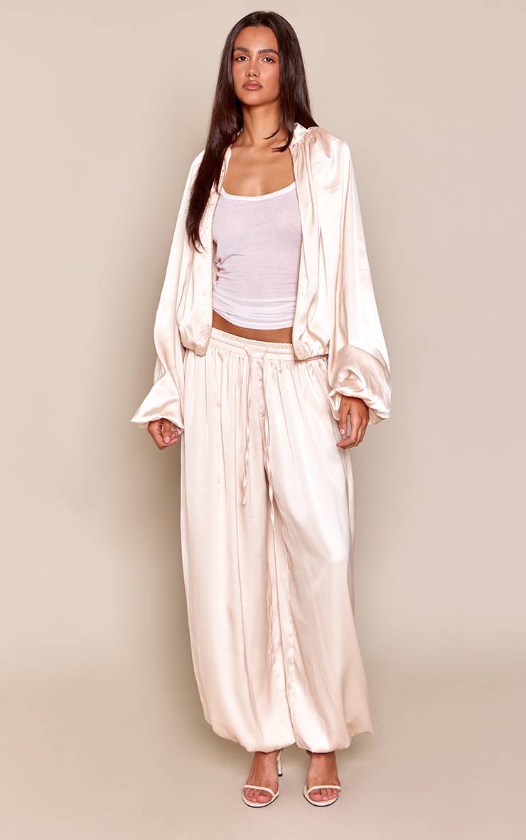 Crème Veste Bomber Plissée En Satin