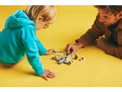 LEGO Mando en Grogu's N-1 Starfighter™ (75410)