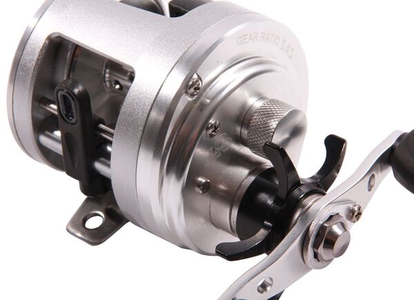 Moulinet casting Ultimate Jerkstar 151