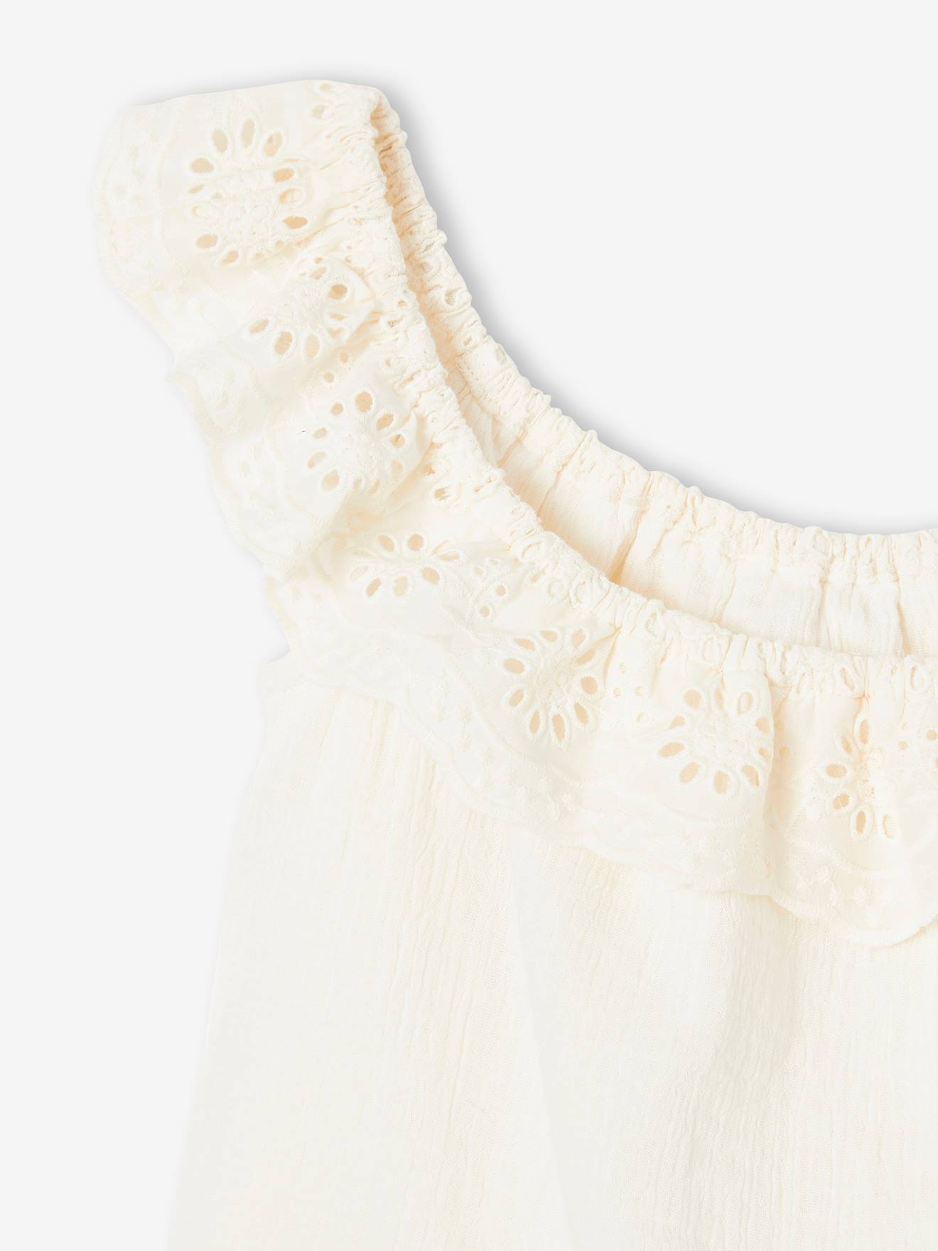 Conjunto de chiffon de algodão para meninas: blusa regata com babados e shorts bege.