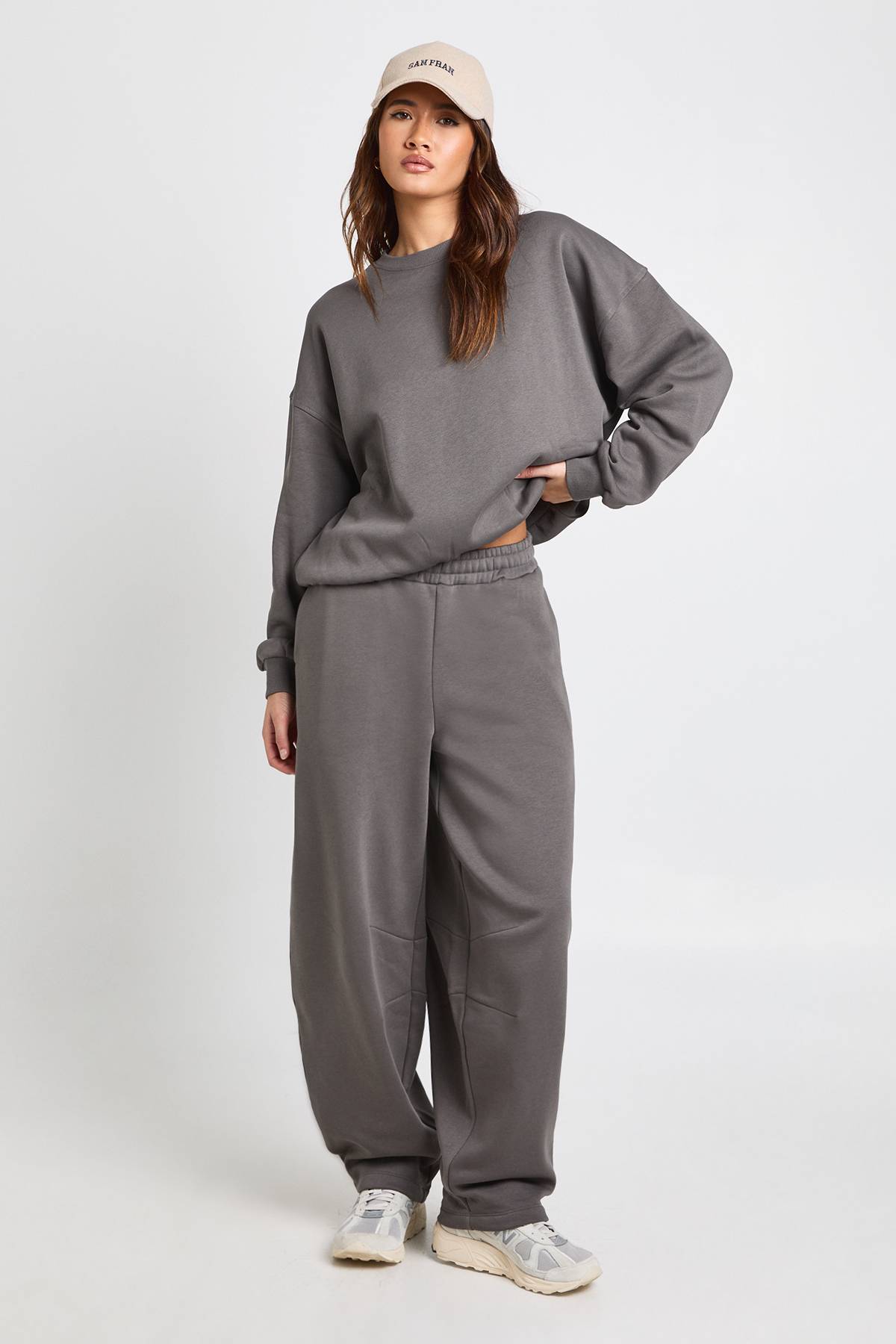 boohoo Survêtement Sweat-shirt à Détails de Coutures et Jogging Barrel