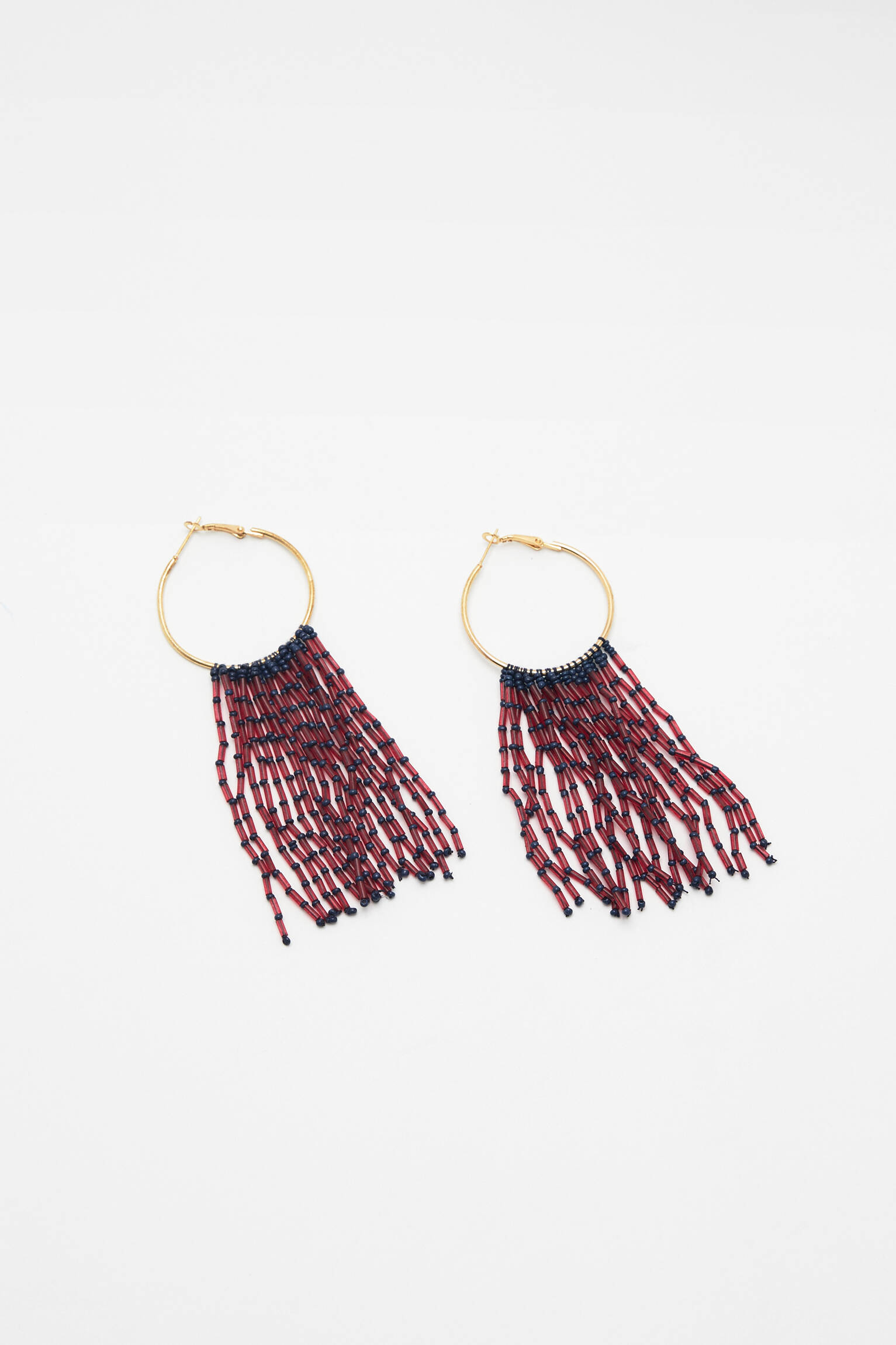 BRINCOS DE ARGOLA LONGOS COM FRANJA - DOURADOS