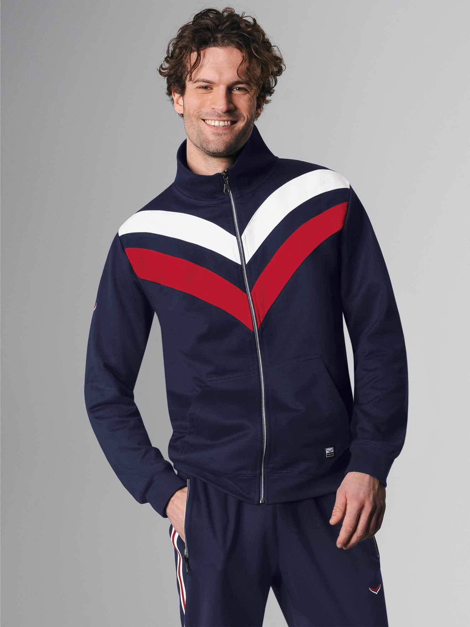 Sweatjacke mit praktischen Taschen Navy