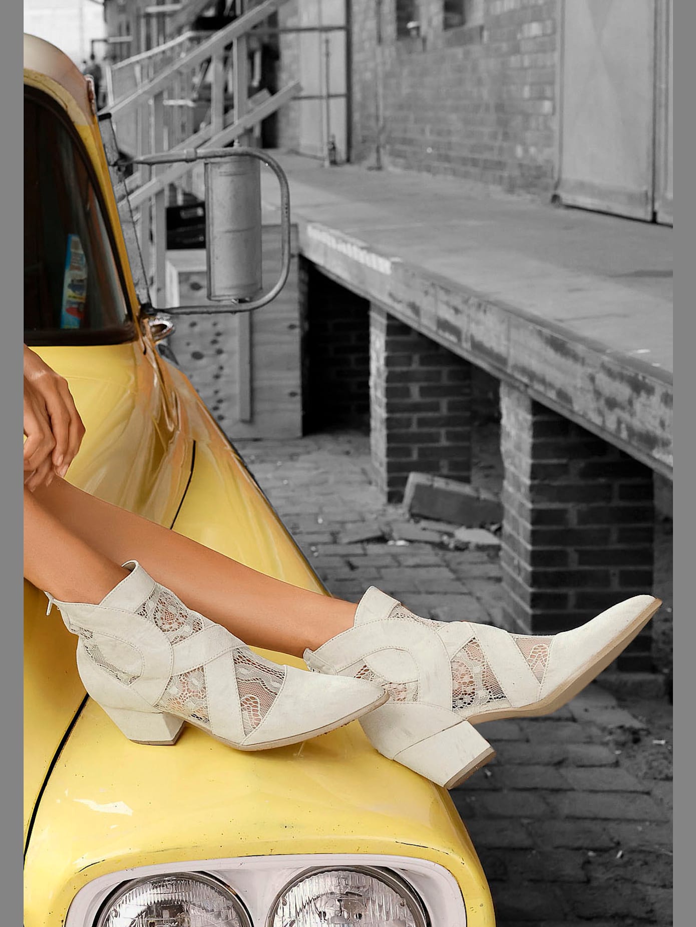 Bottines d'été avec dentelle raffinée