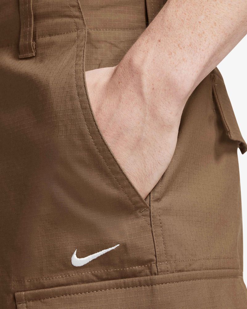 Short cargo Nike SB Marron pour homme