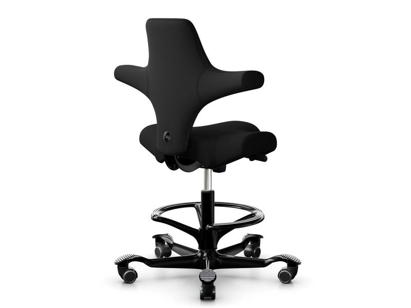 HÅG Bürostuhl Capisco 8106 mit Fussring Schwarz Capisco – Der Bürostuhl-Klassiker mit einzigartigem geformten Sattelsitz