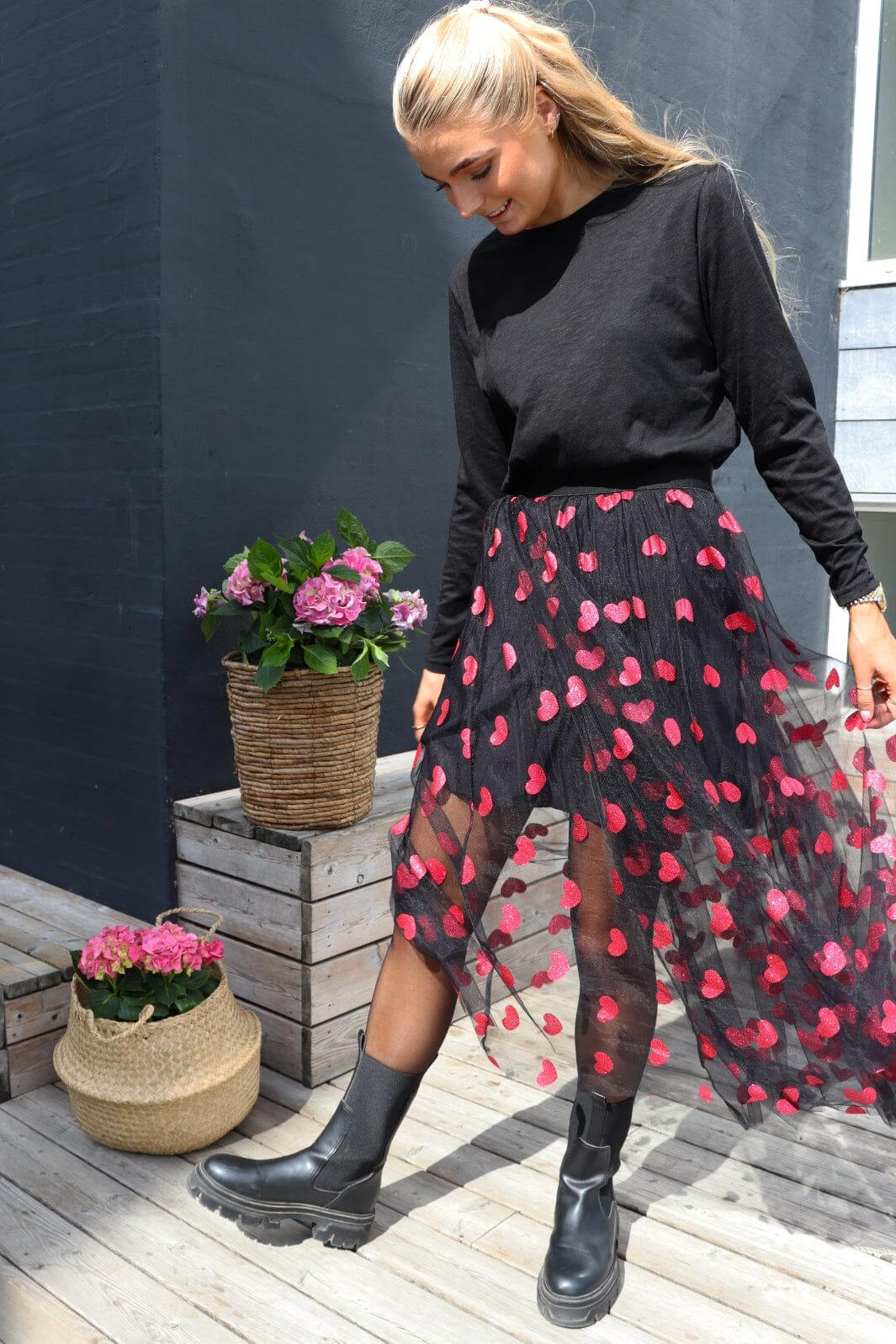 Liberte Tulle-Heart-Skirt black pink heart