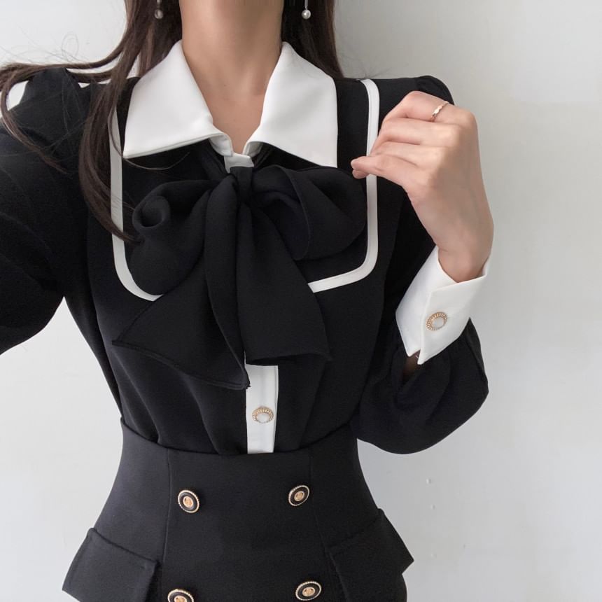 MELLO - Blouse met lange mouwen, kraag en linthals in twee kleuren