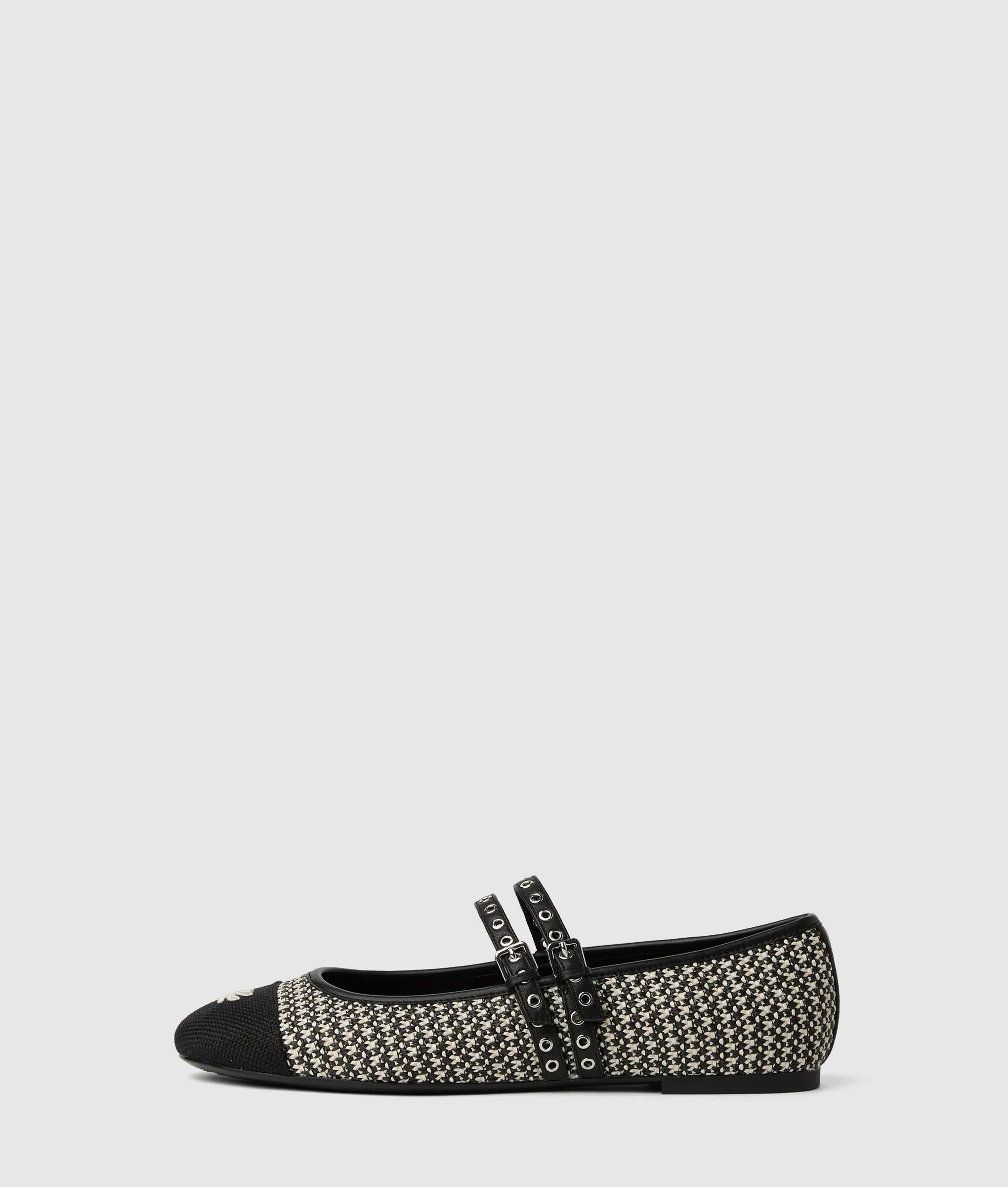 Karo band pumps