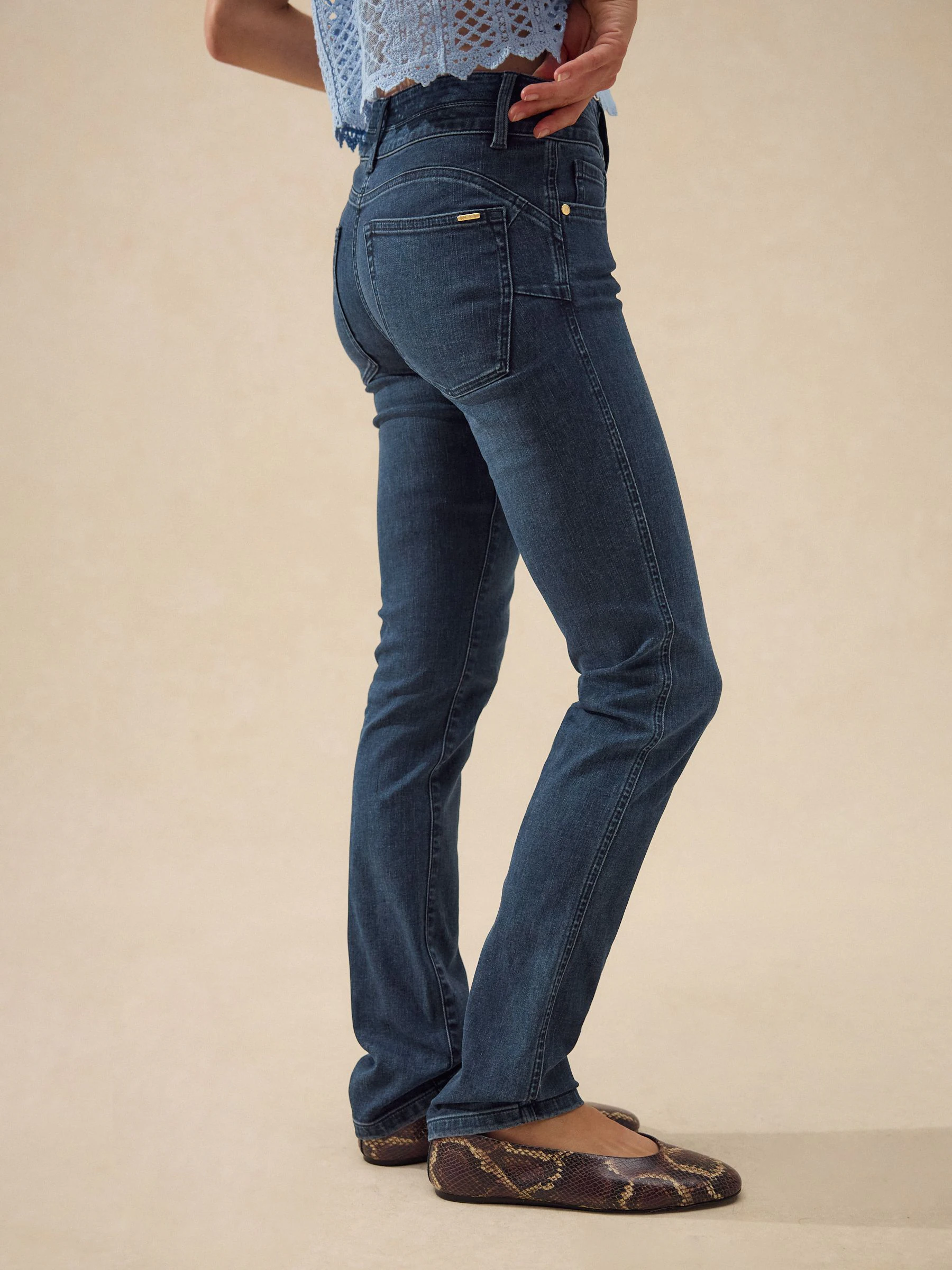 Donkerblauw denim - Figuurvormende slim jeans