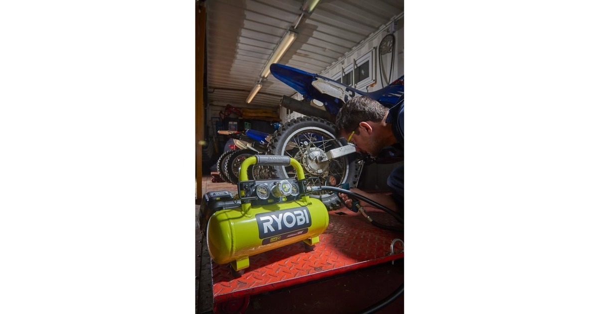 RyobiAccu-Compressor groot,18V  (Groen/zwart, zonder batterij en lader)