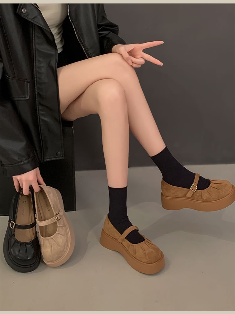 Anjay - Mary Jane pumps met gerimpeld plateau