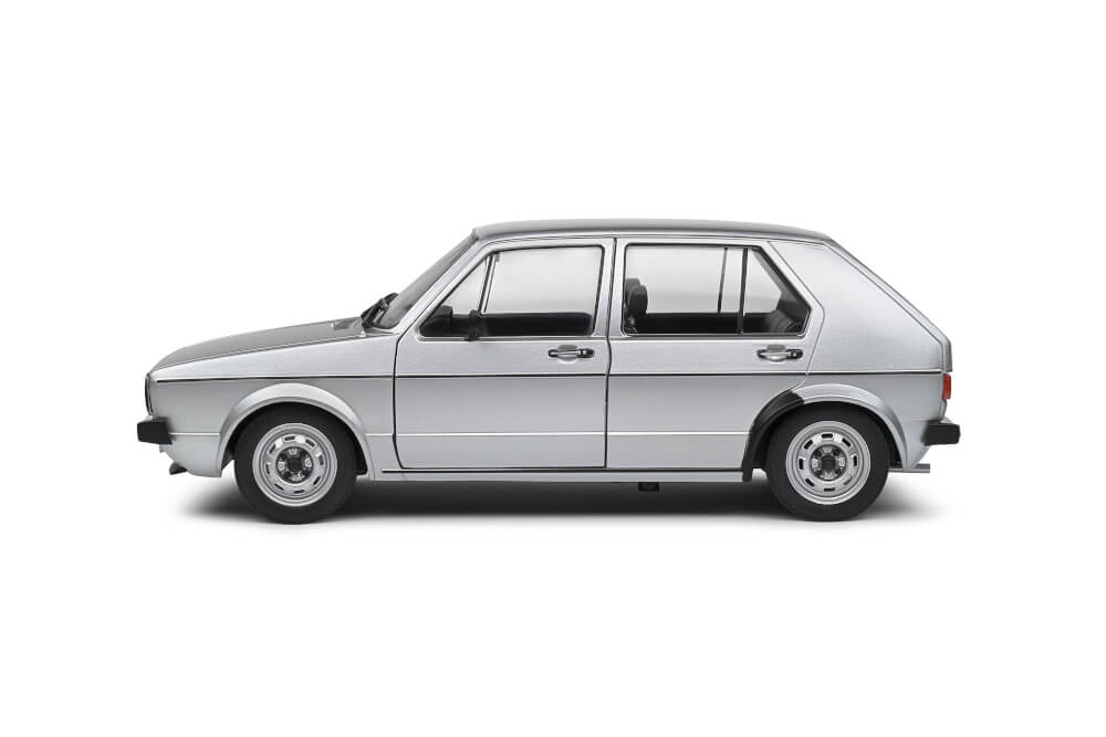 1:18 Volkswagen Golf L silber