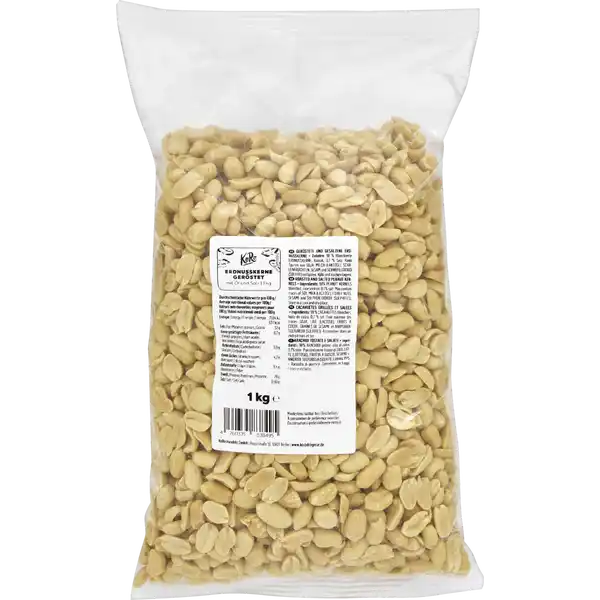 Geröstete Erdnusskerne mit Salz und Öl