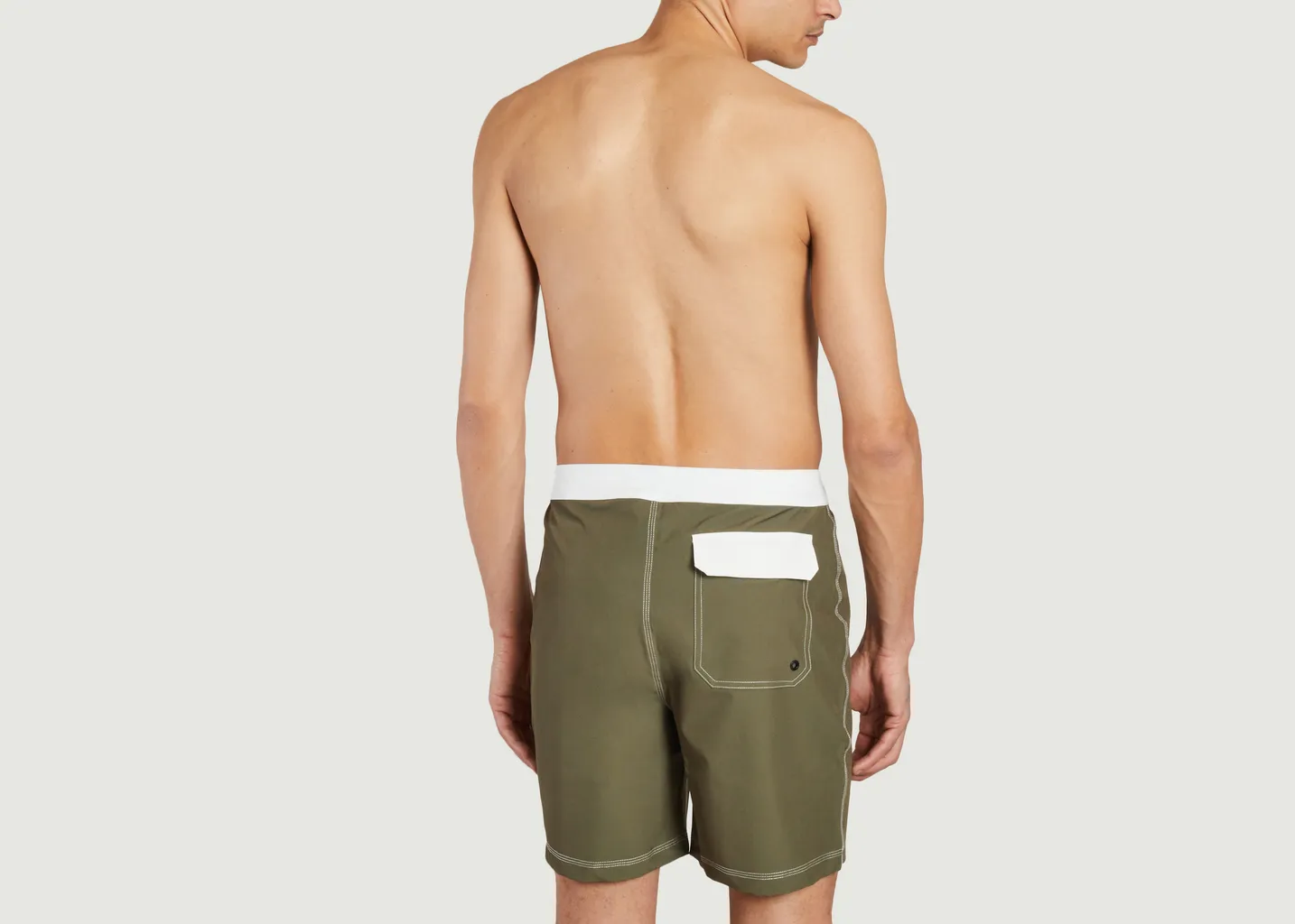 Short de bain avec détails contrastés KCA