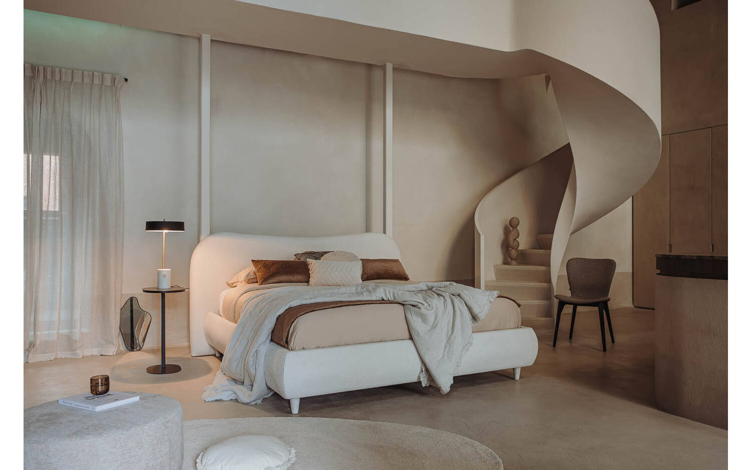 Goossens Bedframe Pecaro - 180 x 200 - Alpine ivory 101 - Bouclé