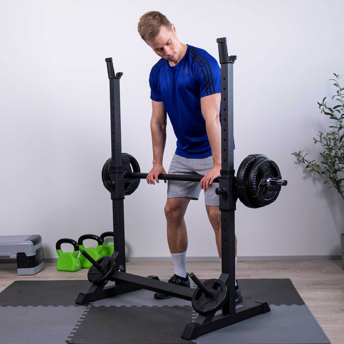 Core Half Rack Squat Rack 107X60X150 cm, svart