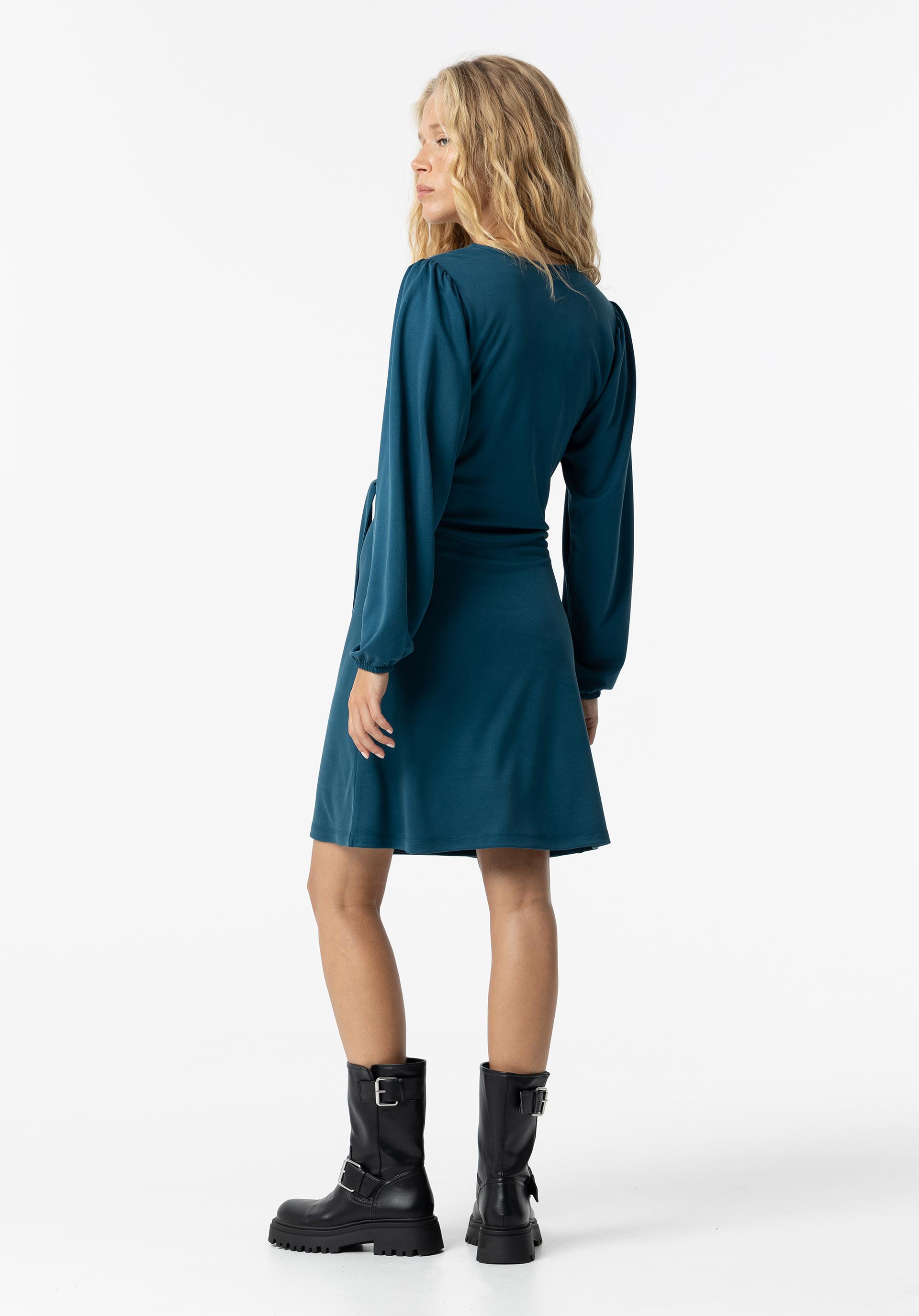 Vestido Cruzado com Laço