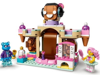 LEGO Candy Castle Stage (43111)