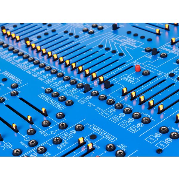 Behringer 2600 Blue Marvin