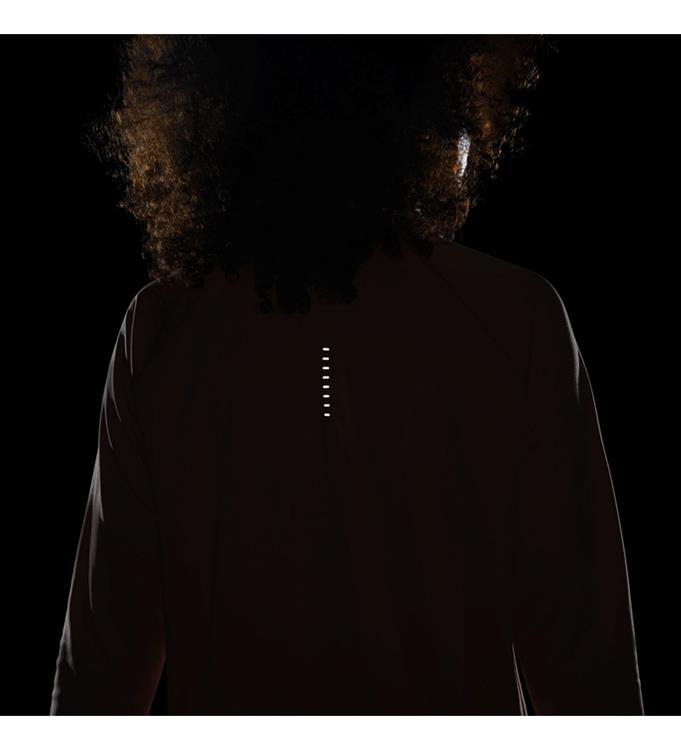Nike Women Dri-FIT Swoosh Run Sweater
