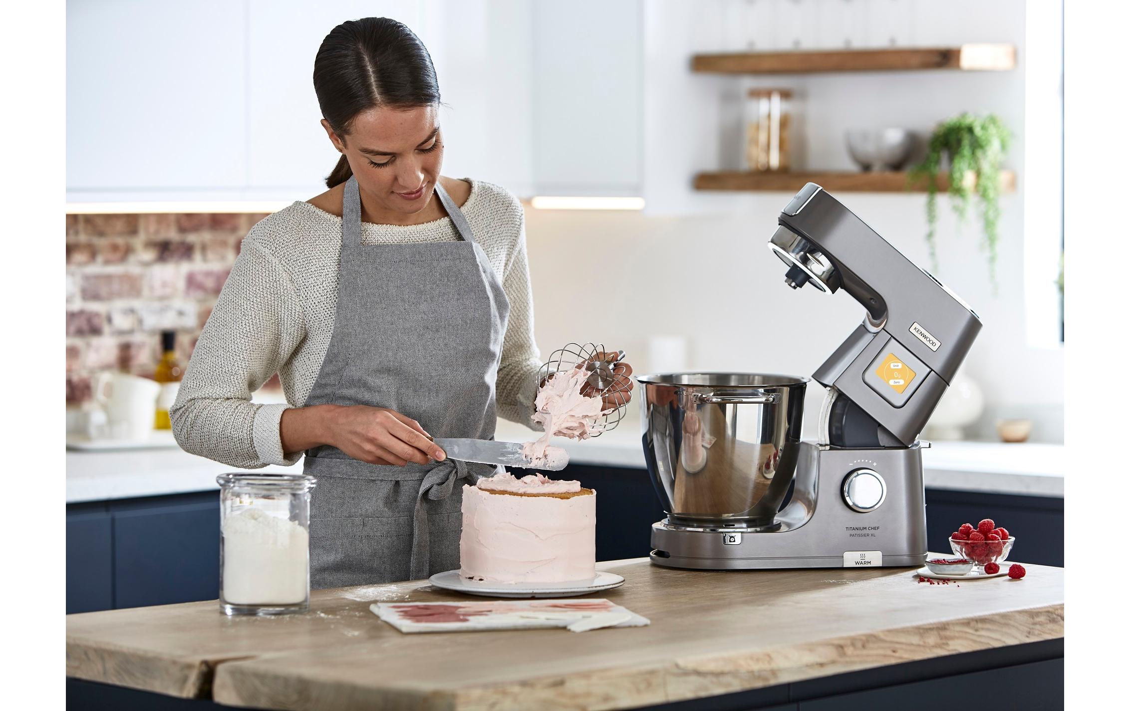 Küchenmaschine Titanium Chef Patissier XL Silber<br>Vielseitiges Küchengerät mit Wärm- und Wiegefunktion
