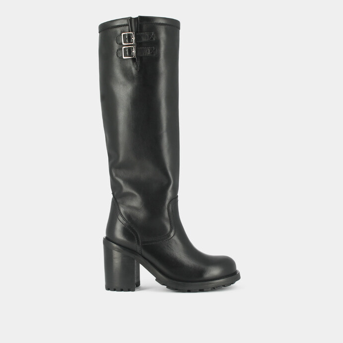 Bottes à talons, semelles crantées et bouts ronds  cuir noir
